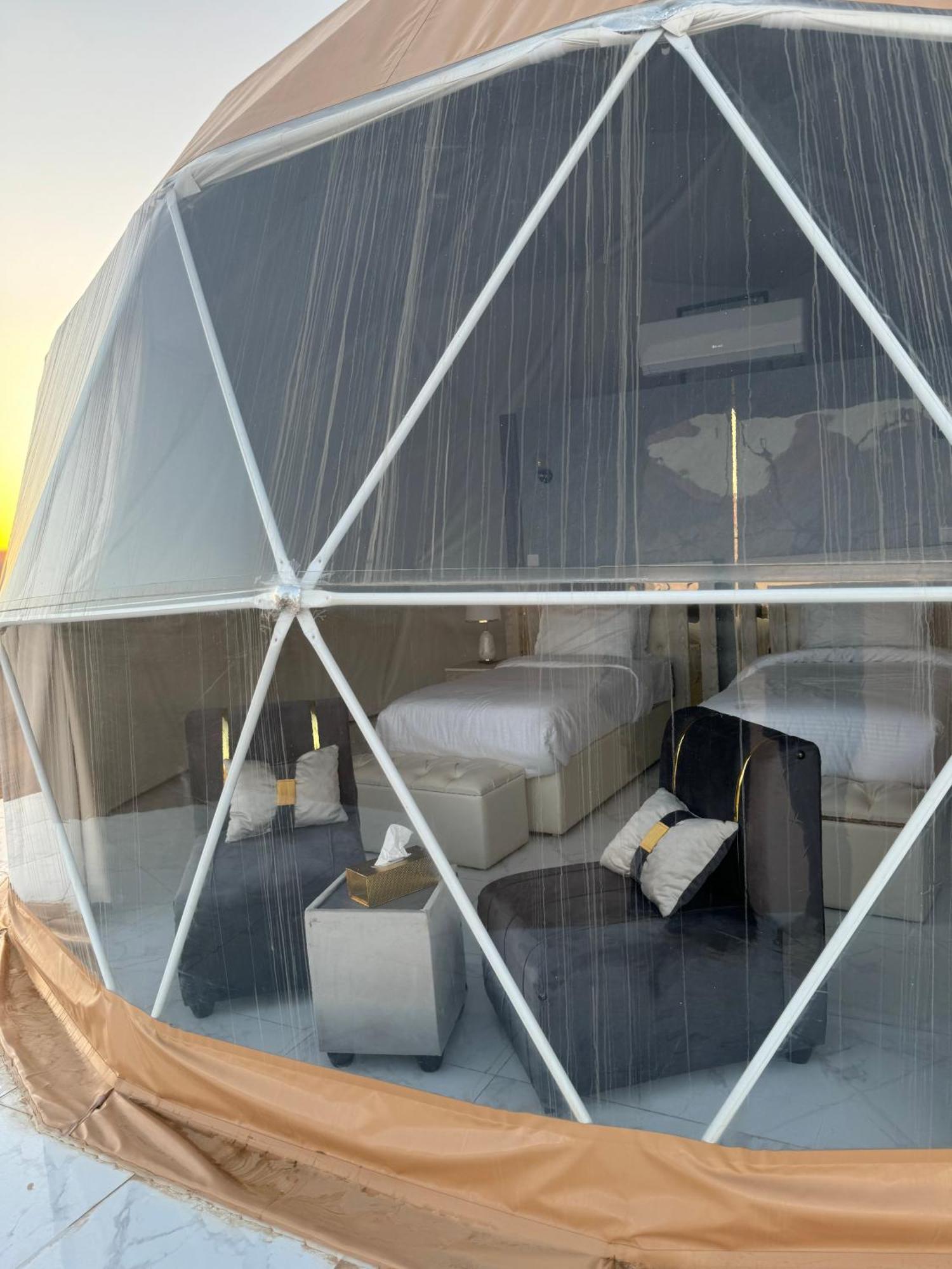 Wadi Rum Anwar Luxury Camp Exterior foto